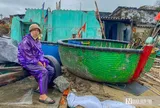 Chênh vênh làng chài ven biển trước thiên tai - Kỳ 1: Xuân Thạnh gắng gượng "hồi sinh" sau bão