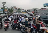 Ùn tắc liên tục tại tuyến đường huyết mạch ra vào khu vực cảng Hải Phòng