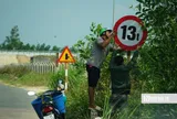 Gia Lai khắc phục tình trạng biển báo cấm tải trọng bị sơn đen trên đường