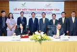 Tỷ phú Phạm Nhật Vượng bắt tay Vietnam Post lắp 16.000 tủ đổi pin xe máy và 2.000 trụ sạc ô tô điện, mỗi điểm cách nhau trung bình 2,82 km
