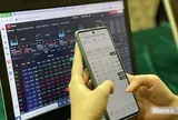 VN-Index dao động trong biên độ hẹp, khuyến nghị hạn chế bắt đáy