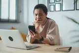 Kiệt sức, rối loạn lo âu vì hơn 40 nhóm chat công việc ‘hành hạ’ 24/7