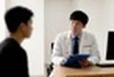 Vì sao nhiều người mới ngoài 20 tuổi đã “trên bảo dưới không nghe”?
