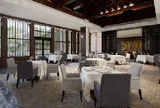 Phát hiện nhà hàng bên bờ Hồ Tây 4 năm liền được vinh danh Michelin Guide: đưa cả Hồ Tây, Huế, Đà Lạt vào một thực đơn đặc biệt