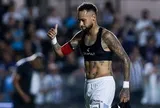Giải mã chiếc "áo lót" trăm triệu của dàn siêu sao World Cup: Siêu máy tính ẩn sau một thiết kế kỳ lạ