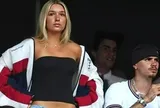 Harper Beckham làm lu mờ hai anh trai ở World Cup