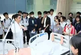 Trường Y dạy y đức thế nào?