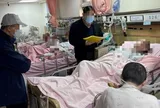 Người phụ nữ 60 tuổi đột ngột tử vong khi đang xem tivi, bác sĩ cảnh báo thói quen "cực độc"