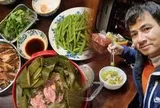 Quán vịt vợ Cục trưởng Xuân Bắc mua liên tục cháy hàng, mâm cơm “đáp trả” sau đó càng gây chú ý