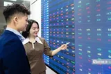 Thị trường đối mặt áp lực chốt lời, nên chờ nhịp điều chỉnh để giải ngân?