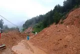Bắc Bộ đón mưa lớn dồn dập, 8 tỉnh đối mặt nguy cơ lũ quét, sạt lở đất