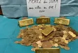 Khám xét ngôi nhà cổ, phát hiện 'kho báu' gồm 1.000 đồng tiền vàng và 5 thỏi vàng giấu trong nhiều ngăn bí mật - giá trị hơn 18 tỷ đồng