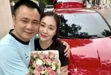 Nam NSND, Giám đốc Nhà hát Chèo Quân đội mua ô tô tặng sinh nhật vợ thiếu tá kém 12 tuổi