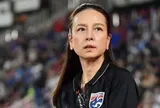 Madam Pang gây chú ý với hành động quan trọng ngay sau khi tuyển Thái Lan mất cúp vào tay Việt Nam