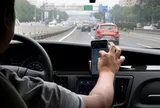 Phát hiện 1 nhà thiết kế phải chạy xe công nghệ, 2 lần đóng cửa cửa hàng: Nhiều năm sau bất ngờ gặp "quý nhân"