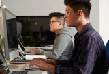 Phát hiện 1 kỹ sư cấp cao làm 10 năm ở Big Tech bị sa thải, rời thủ đô về làm giáo viên với mức lương chỉ bằng 1/10
