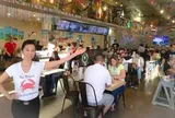 Nữ MC đình đám một thời sang Mỹ bán tôm hùm, cua hoàng đế, từng để con gái làm phục vụ