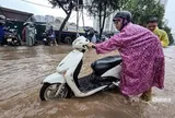 Những dấu hiệu trên da không nên bỏ qua khi lội nước ngập nhiều giờ