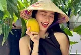Mỹ nhân Việt 33 tuổi làm mẹ đơn thân, sống cùng con trai trong ngôi nhà phố 100m²