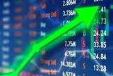 Vừa có Quyền Tổng Giám đốc mới, một cổ phiếu ngân hàng gần tím trần phiên 30/9