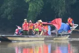 Ước mơ bên dòng sông Gianh: Bao giờ có một cây cầu?
