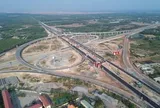 Cao tốc hơn 6.000 tỷ vừa đưa vào khai thác đã lún, nứt mặt đường, nhà thầu lập tức vào cuộc