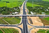 Tạm đóng cao tốc Mỹ Thuận - Cần Thơ một số khung giờ để lắp dầm cầu vượt