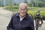 Cụ ông 111 tuổi vẫn thích ăn đường, uống rượu, tiết lộ 2 bí quyết sống thọ