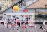 Hãng thời trang Nhật doanh thu hơn 23 tỷ USD tiết lộ bí mật phía sau một loại áo bán suốt hơn 20 năm