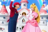 Mỹ nhân Việt bất ngờ mượn Halloween để công khai bạn trai kém 6 tuổi