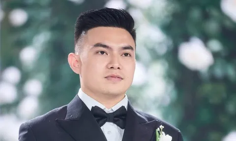 Tin nhắn Viết Vương gửi lúc 4h20p sáng