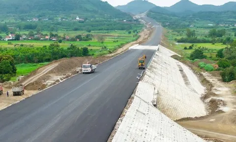 Chấn chỉnh việc thi công tuyến cao tốc Chí Thạnh-Vân Phong
