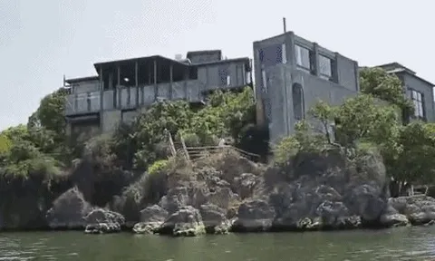 Nữ nghệ sĩ 30 năm không ăn cơm sở hữu biệt thự "cung trăng - mặt trời" đẹp nhất thế gian