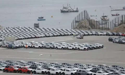 Tesla đang đánh rơi một ‘mỏ vàng’ vào tay xe điện Trung Quốc: Doanh số tăng mạnh nhờ giá rẻ hơn 40%, trùm xe điện Mỹ vẫn chưa mở showroom