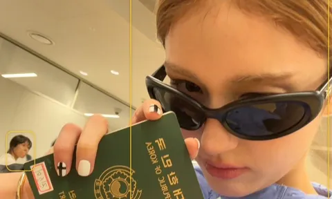 Lộ diện nữ idol được phép sở hữu 3 cuốn hộ chiếu quyền lực nhất thế giới