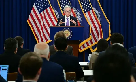 Fed hạ lãi suất dù gần như “mù tịt” về dữ liệu kinh tế mới nhất