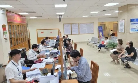 Hà Nội: Hỗ trợ tối đa 24 tháng lương cho người ngoài chỉ tiêu biên chế nghỉ việc khi triển khai chính quyền hai cấp