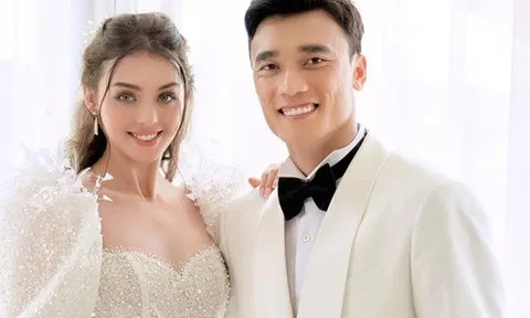 Cuộc sống hôn nhân của thủ môn Bùi Tiến Dũng và vợ mẫu tây