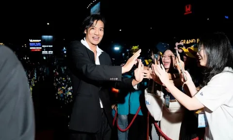 Nam diễn viên trong 'Mưa đỏ' và 'Tử chiến trên không' tiết lộ: Mỗi ngày chạy 30km, không được ăn quá 1 chén cơm và nhịn đói suốt 48 giờ để tái hiện cảm giác nhân vật