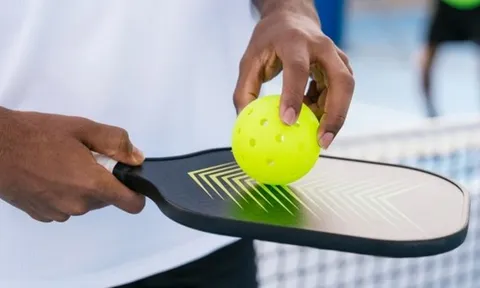 4 tư thế đánh pickleball dễ gây chấn thương, thậm chí rách cơ nếu không khởi động đúng đủ