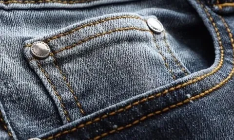 90% người mặc quần jeans không biết công dụng của chiếc túi nhỏ xíu ở bên hông