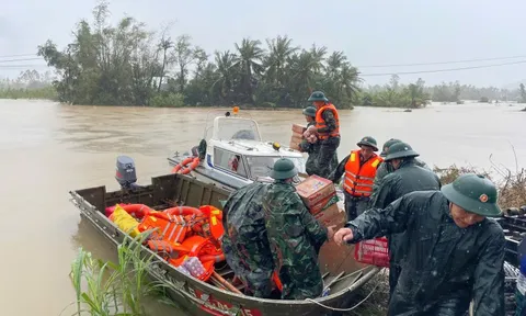 Chính phủ chi thêm 1.100 tỷ đồng cứu trợ 4 tỉnh sau mưa lũ lịch sử