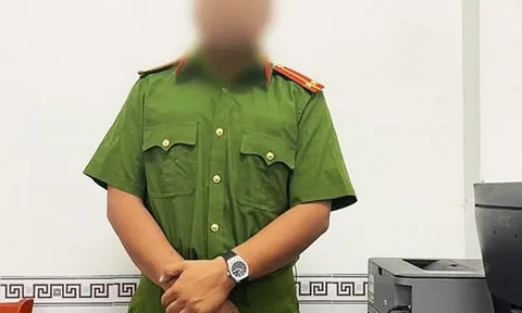 Bị xử phạt vì sử dụng trái phép trang phục Công an nhân dân