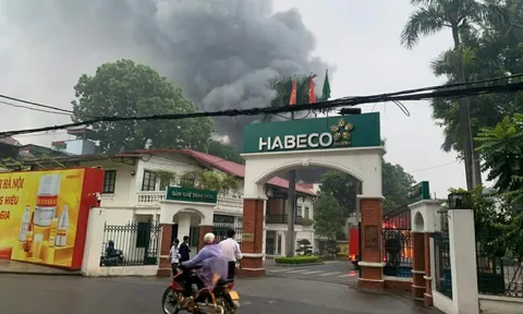 Cháy lớn tại Nhà máy Bia Hà Nội Habeco
