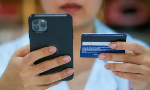 Trường hợp nào bị phong tỏa tài khoản ngân hàng từ ngày 1/1/2026?