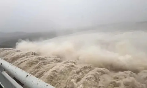 Hậu xả lũ kỷ lục, chủ thủy điện Sông Ba Hạ đề xuất hỗ trợ Đắk Lắk 6 tỷ đồng