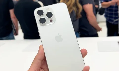 Chiếc iPhone cũ đáng mua nhất năm 2025