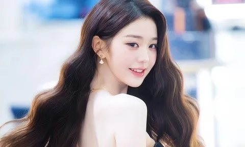 Cú xoay "ăn tiền" của công chúa Kpop