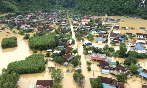 Khẩn trương ứng phó đợt mưa lũ lớn tại Trung Bộ