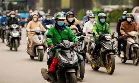 Đề xuất việc cấm xe công nghệ chạy xăng tại Hà Nội